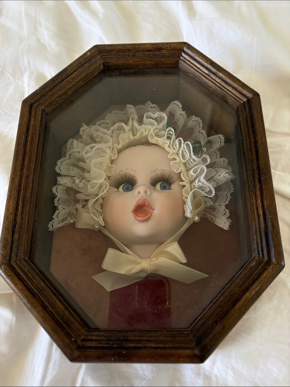 Vintage Decorative Baby Doll Wall Plaque in Cream with Lace Bonnet